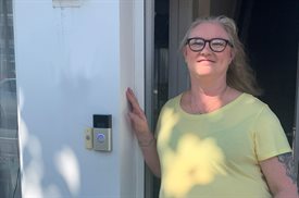 Tracey Hunt Smiling with her new ringdoorbell - cropped