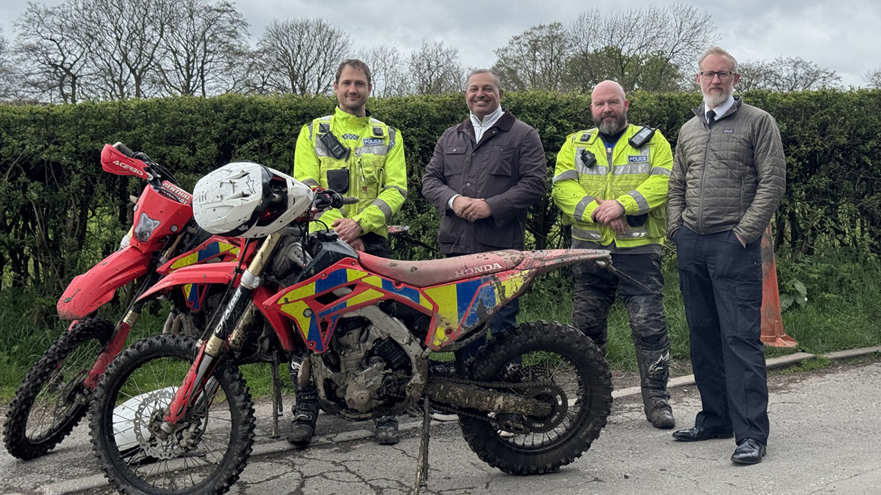 PCC Godden alongside Nottinghamshire Police's rural crime officers